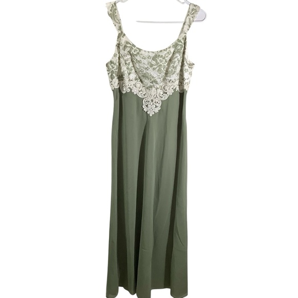 Unbranded Dresses & Skirts - Elegant Vintage Green and White Lace Chiffon Dress Lined